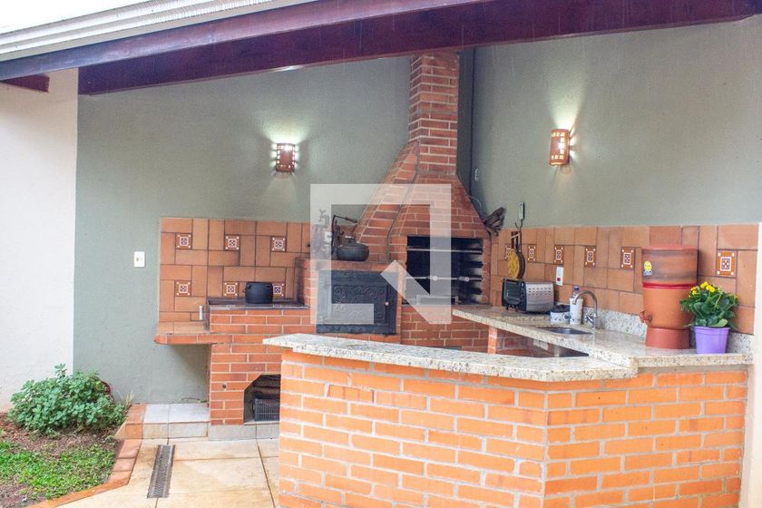 Casa à Venda - Mansões Santo Antônio, 4 Quartos,  243 m2 em , Campinas - sp | SoloBR