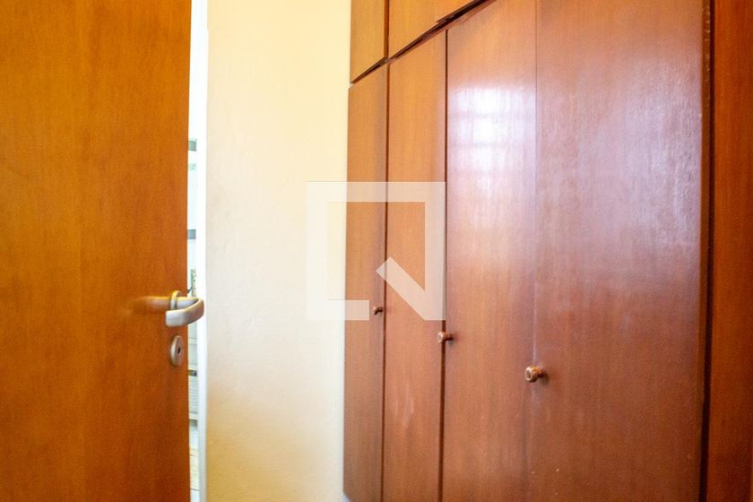 Casa à Venda - Mansões Santo Antônio, 4 Quartos,  243 m2 em , Campinas - sp | SoloBR