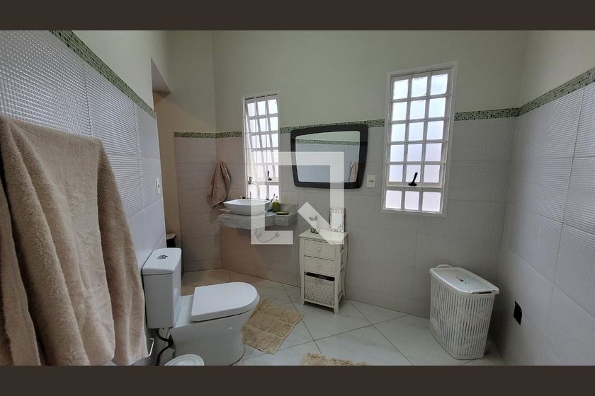 Casa à Venda - Mansões Santo Antônio, 4 Quartos,  243 m2 em , Campinas - sp | SoloBR