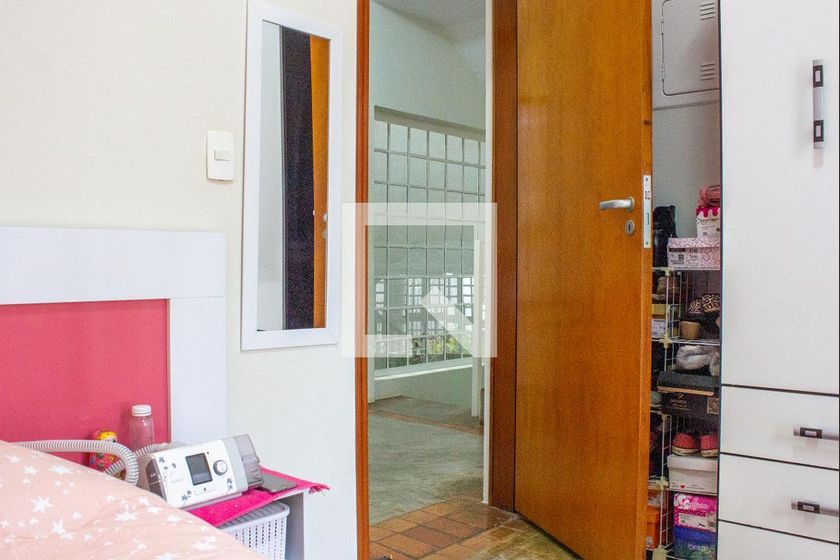 Casa à Venda - Mansões Santo Antônio, 4 Quartos,  243 m2 em , Campinas - sp | SoloBR
