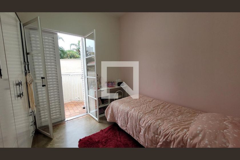 Casa à Venda - Mansões Santo Antônio, 4 Quartos,  243 m2 em , Campinas - sp | SoloBR