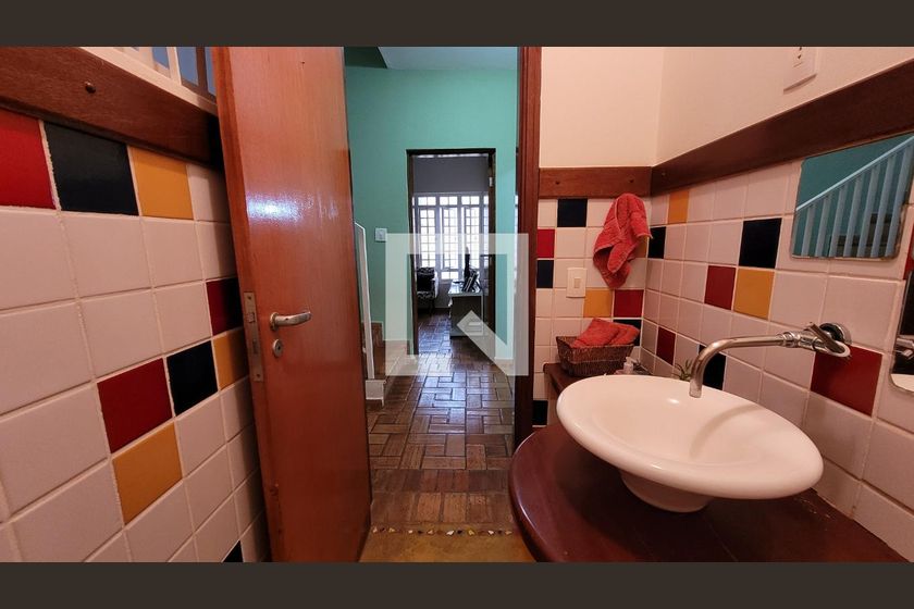 Casa à Venda - Mansões Santo Antônio, 4 Quartos,  243 m2 em , Campinas - sp | SoloBR