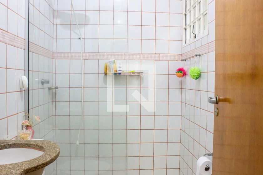 Casa à Venda - Mansões Santo Antônio, 4 Quartos,  243 m2 em , Campinas - sp | SoloBR