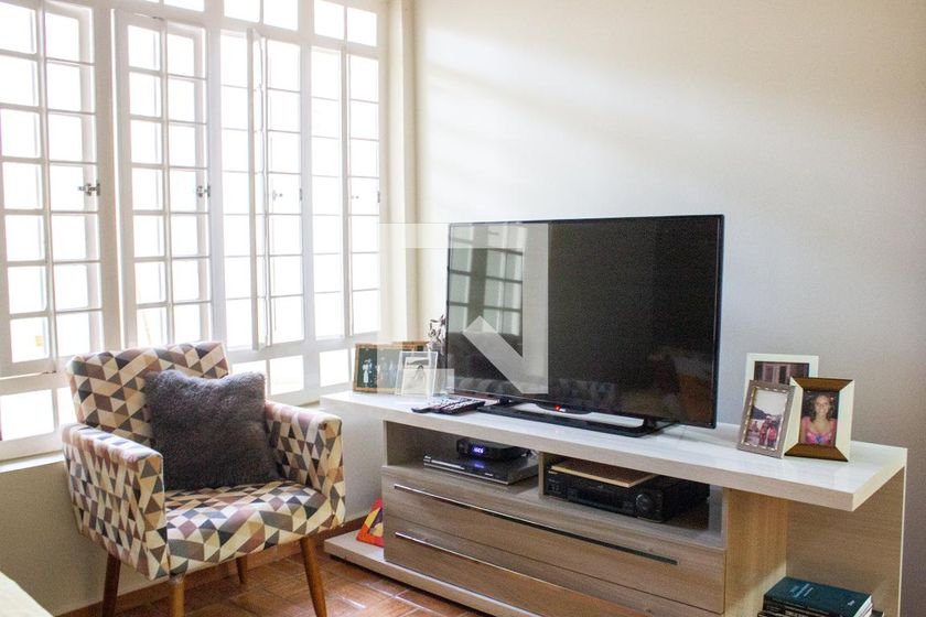 Casa à Venda - Mansões Santo Antônio, 4 Quartos,  243 m2 em , Campinas - sp | SoloBR