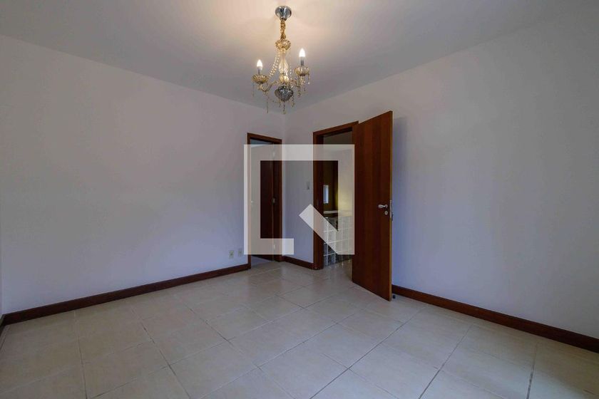 Casa, 4 quartos, 280 m² - Foto 37