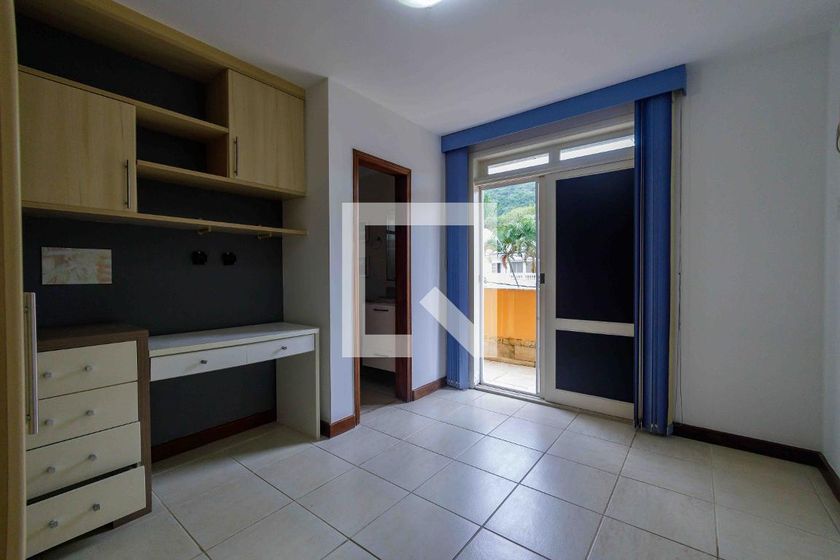 Casa, 4 quartos, 280 m² - Foto 43