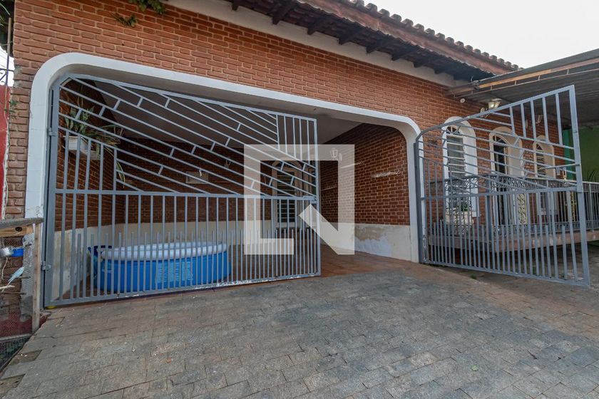 Casa à Venda - Jardim Flamboyant, 3 Quartos,  320 m2 em , Campinas - sp | SoloBR