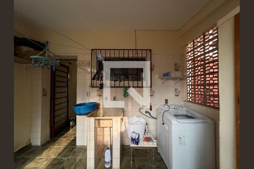Casa à Venda - Jardim Chapadão, 4 Quartos,  270 m2 em , Campinas - sp | SoloBR