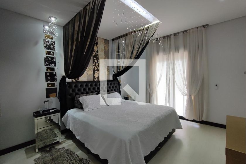 Casa à Venda - Swiss Park, 3 Quartos,  250 m2 em , Campinas - sp | SoloBR