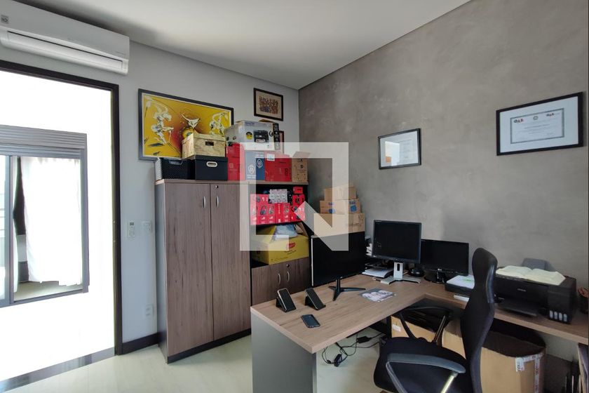 Casa à Venda - Swiss Park, 3 Quartos,  250 m2 em , Campinas - sp | SoloBR
