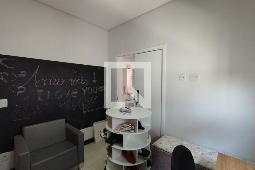 Casa à Venda - Swiss Park, 3 Quartos,  250 m2 em , Campinas - sp | SoloBR