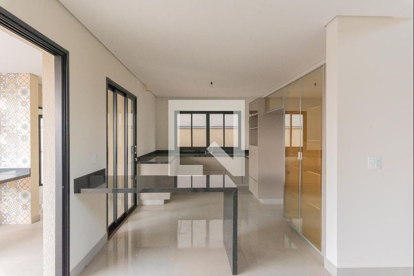 Casa à Venda - Swiss Park, 3 Quartos,  264 m2 em , Campinas - sp | SoloBR