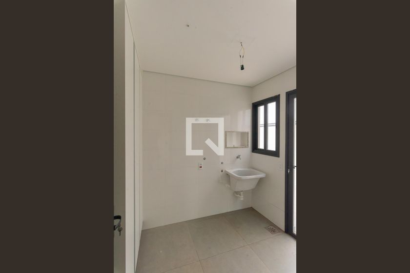 Casa à Venda - Swiss Park, 3 Quartos,  264 m2 em , Campinas - sp | SoloBR