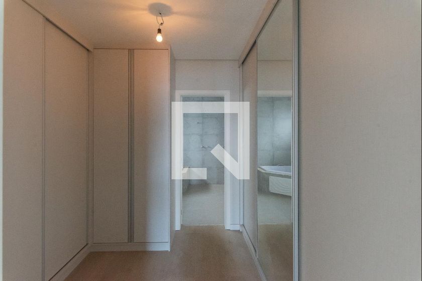 Casa à Venda - Swiss Park, 3 Quartos,  264 m2 em , Campinas - sp | SoloBR