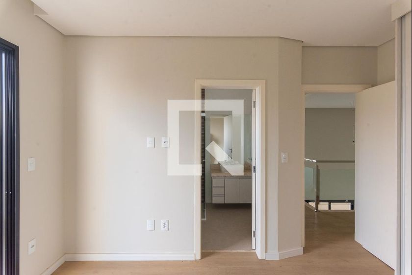 Casa à Venda - Swiss Park, 3 Quartos,  264 m2 em , Campinas - sp | SoloBR