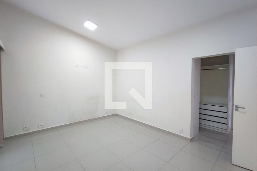 Casa à Venda - Swiss Park, 3 Quartos,  188 m2 em , Campinas - sp | SoloBR