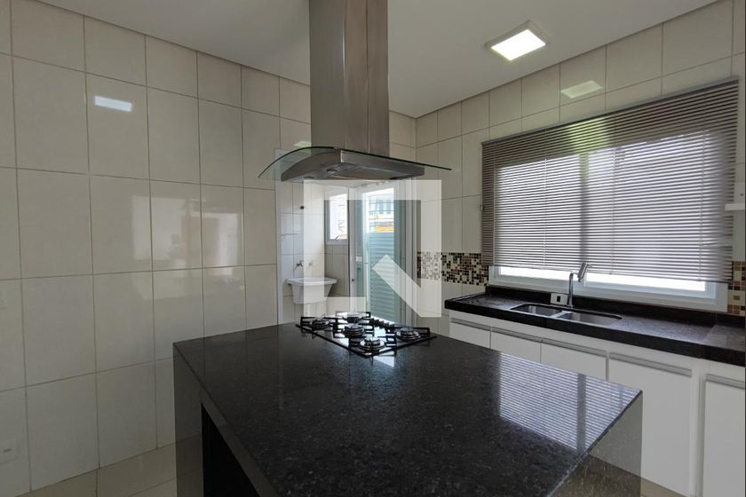 Casa à Venda - Swiss Park, 3 Quartos,  188 m2 em , Campinas - sp | SoloBR
