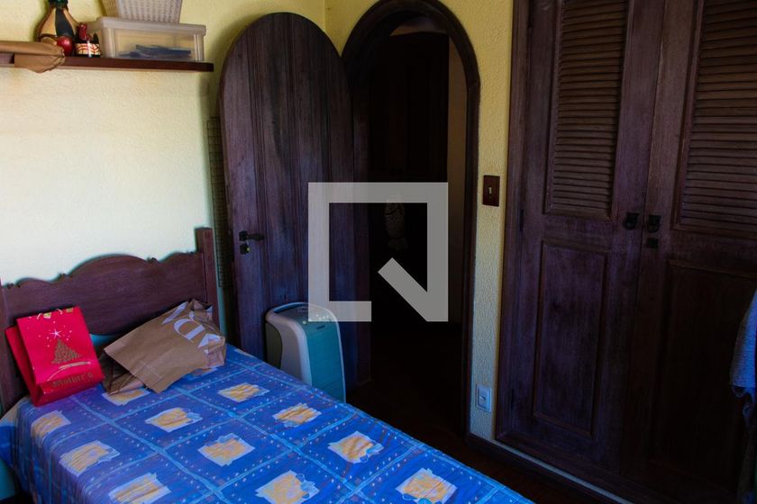 Casa à Venda - Vila Brandina, 4 Quartos,  1243 m2 em , Campinas - sp | SoloBR
