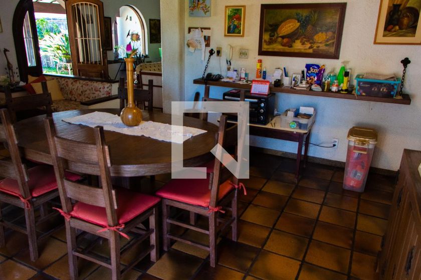 Casa à Venda - Vila Brandina, 4 Quartos,  1243 m2 em , Campinas - sp | SoloBR