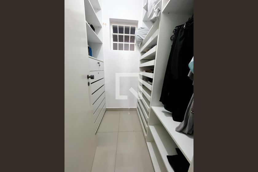 Casa à Venda - Jardim Chapadão, 4 Quartos,  193 m2 em , Campinas - sp | SoloBR