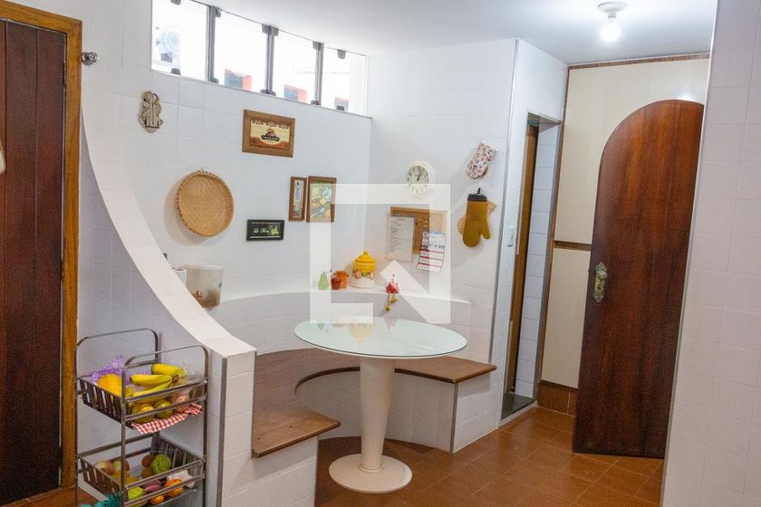 Casa, 4 quartos, 299 m² - Foto 48