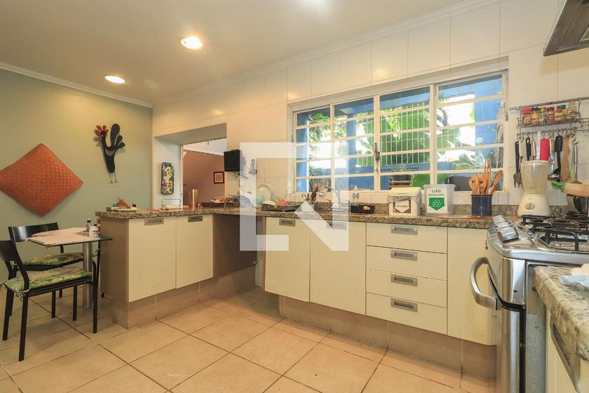 Casa, 4 quartos, 300 m² - Foto 55