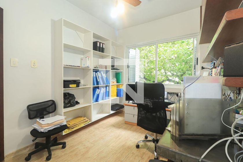 Casa, 4 quartos, 300 m² - Foto 37