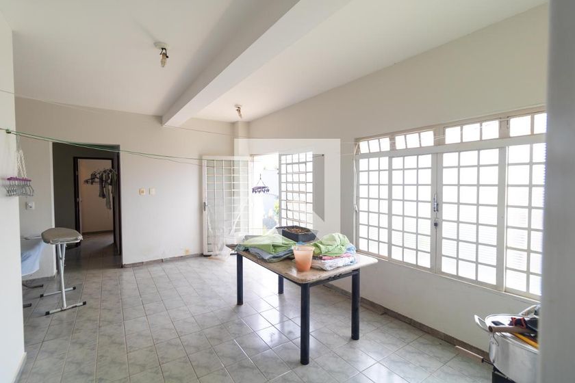 Casa à Venda - Vila Brandina, 4 Quartos,  540 m2 em , Campinas - sp | SoloBR