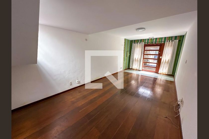 Casa, 3 quartos, 180 m² - Foto 1