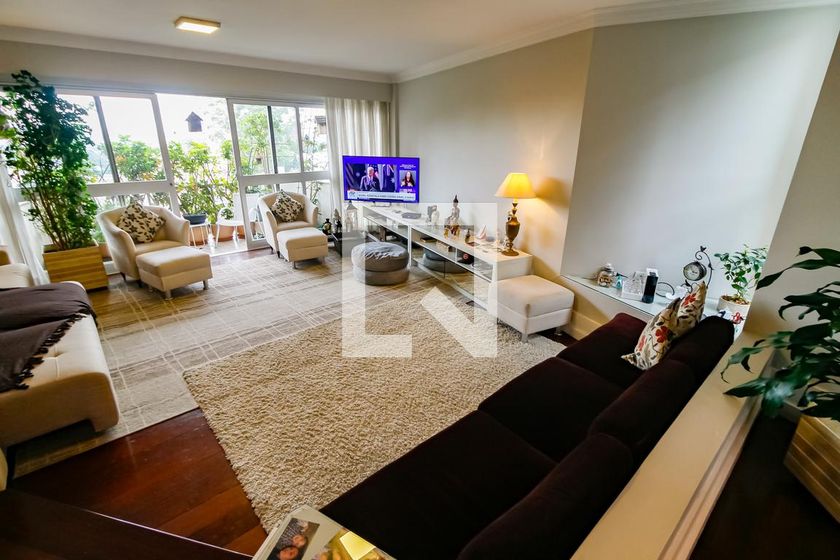Apartamento, 4 quartos, 211 m² - Foto 1