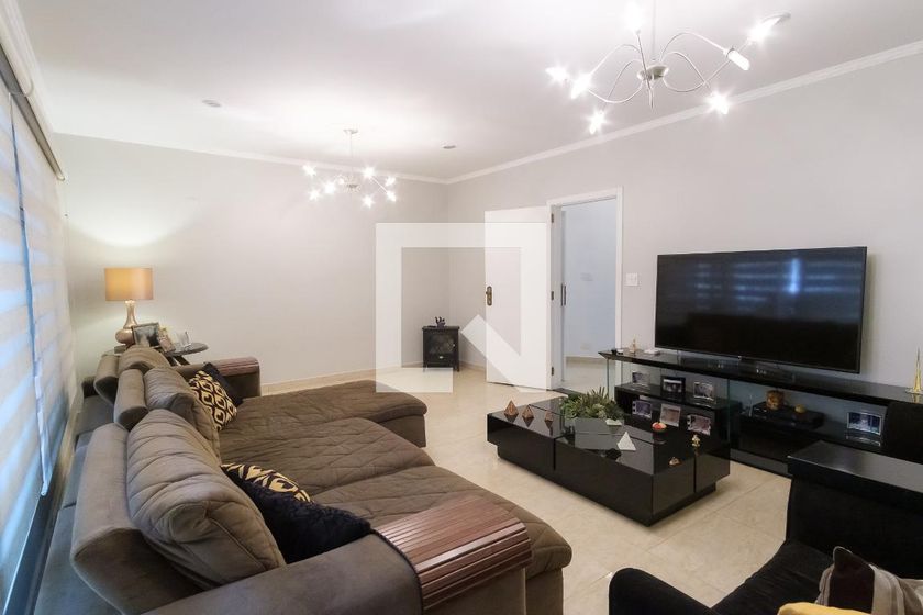 Casa, 3 quartos, 230 m² - Foto 3