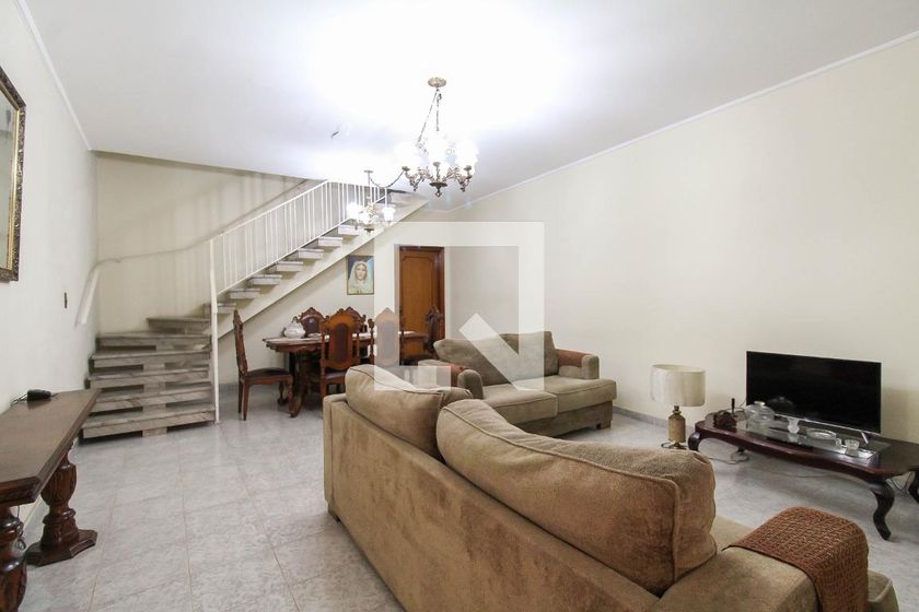 Casa, 3 quartos, 225 m² - Foto 1