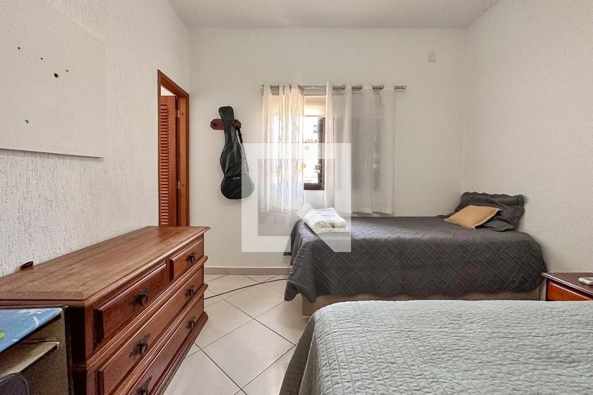 Casa, 3 quartos, 270 m² - Foto 27