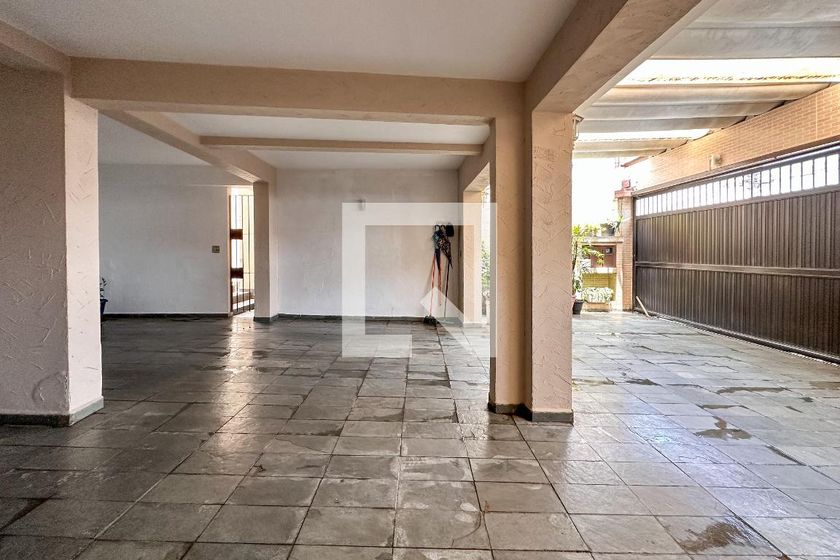 Casa, 3 quartos, 270 m² - Foto 185