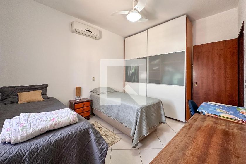Casa, 3 quartos, 270 m² - Foto 33