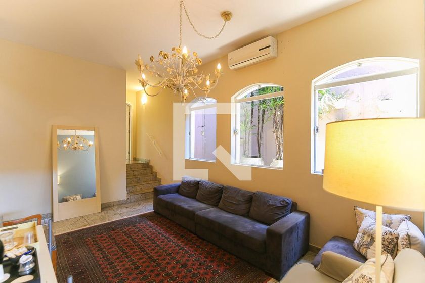 Casa, 4 quartos, 315 m² - Foto 1