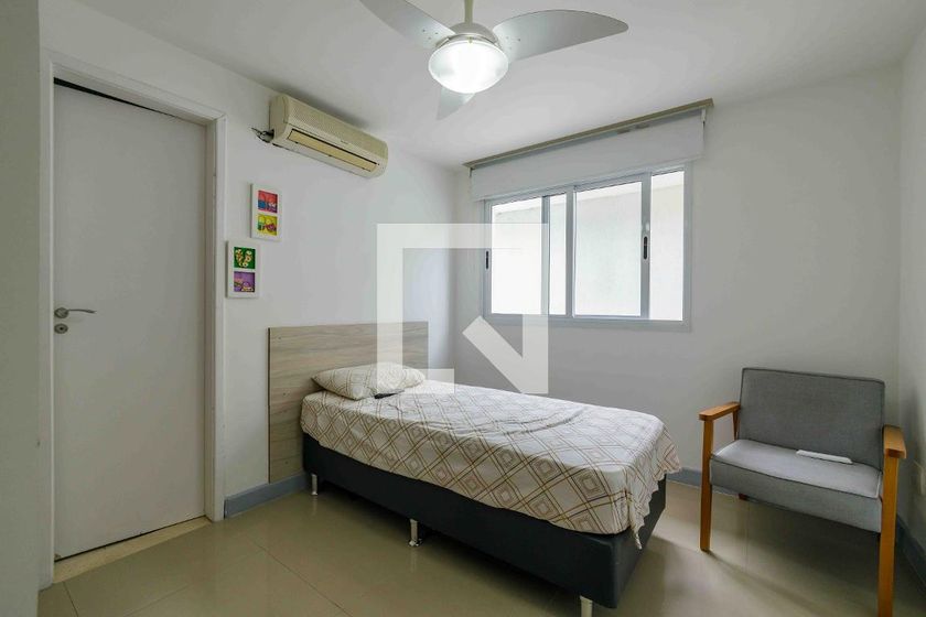 Casa, 4 quartos, 220 m² - Foto 32