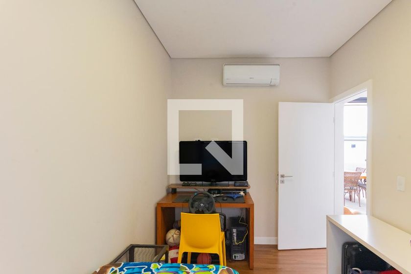 Casa à Venda - Swiss Park, 3 Quartos,  194 m2 em , Campinas - sp | SoloBR