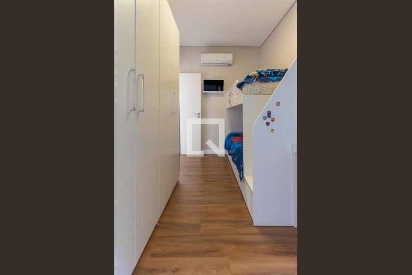 Casa à Venda - Swiss Park, 3 Quartos,  194 m2 em , Campinas - sp | SoloBR