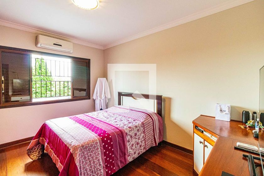 Casa, 3 quartos, 258 m² - Foto 18