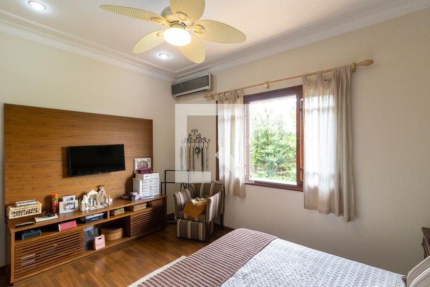 Casa à Venda - Jardim Santana, 4 Quartos,  455 m2 em , Campinas - sp | SoloBR