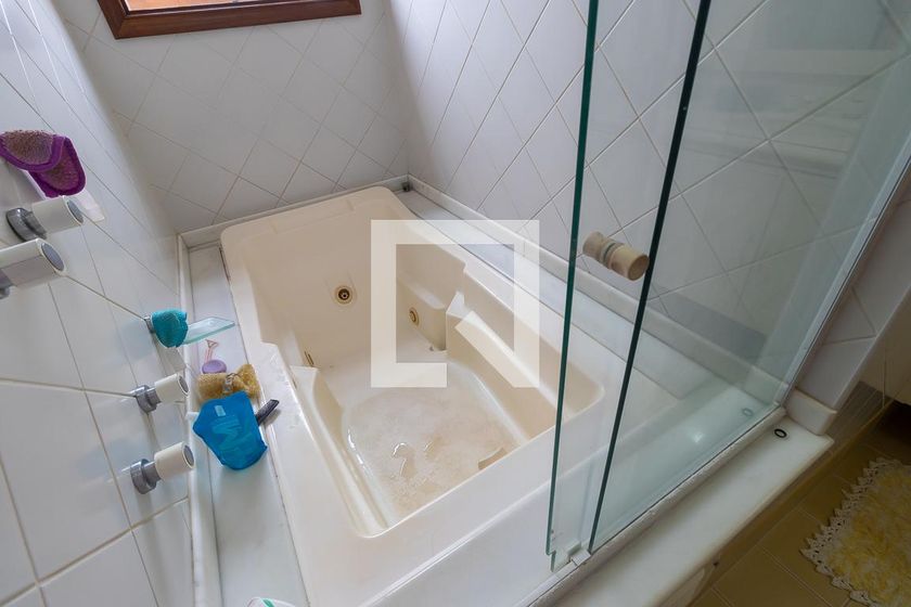 Casa à Venda - Jardim Santana, 4 Quartos,  455 m2 em , Campinas - sp | SoloBR