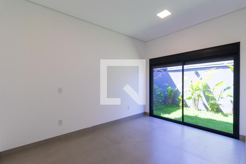 Casa à Venda - Swiss Park, 3 Quartos,  282 m2 em , Campinas - sp | SoloBR