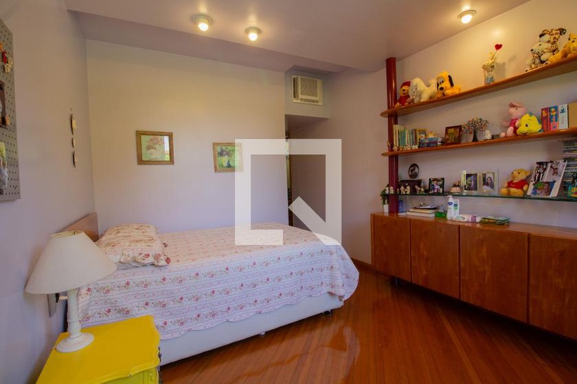 Casa, 4 quartos, 550 m² - Foto 29