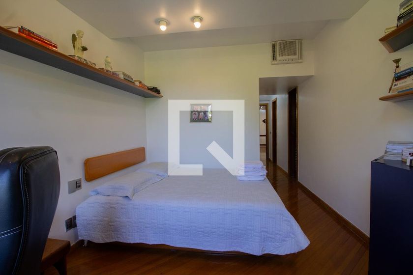 Casa, 4 quartos, 550 m² - Foto 40