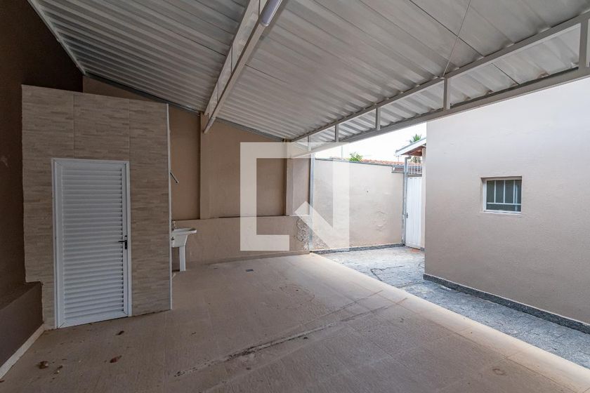 Casa à Venda - Jardim Flamboyant, 3 Quartos,  230 m2 em , Campinas - sp | SoloBR