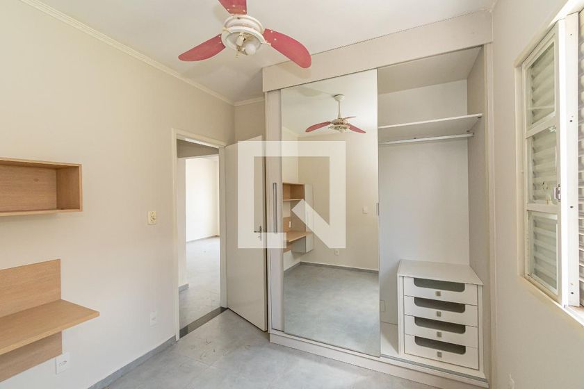 Casa à Venda - Jardim Flamboyant, 3 Quartos,  230 m2 em , Campinas - sp | SoloBR