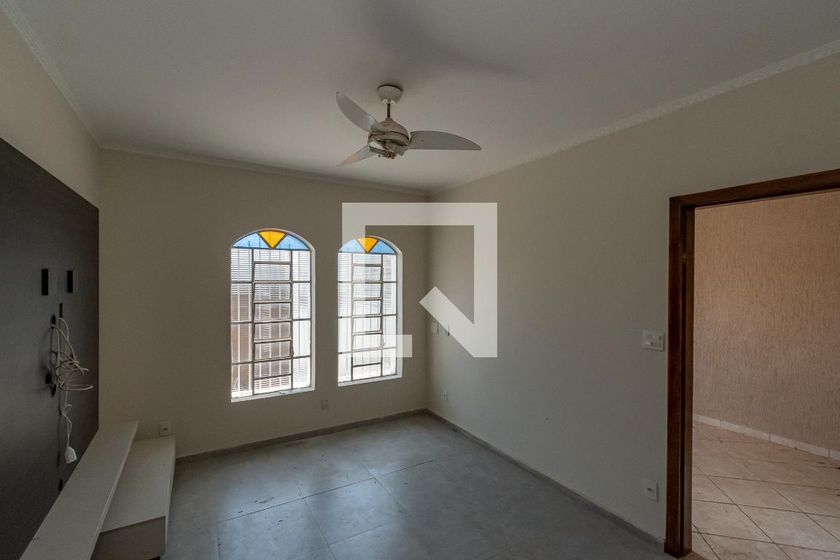Casa à Venda - Jardim Flamboyant, 3 Quartos,  230 m2 em , Campinas - sp | SoloBR