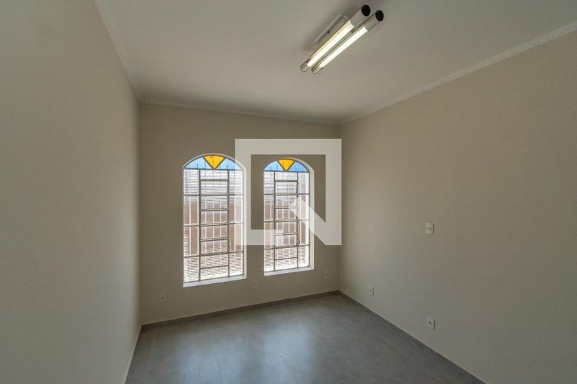 Casa à Venda - Jardim Flamboyant, 3 Quartos,  230 m2 em , Campinas - sp | SoloBR