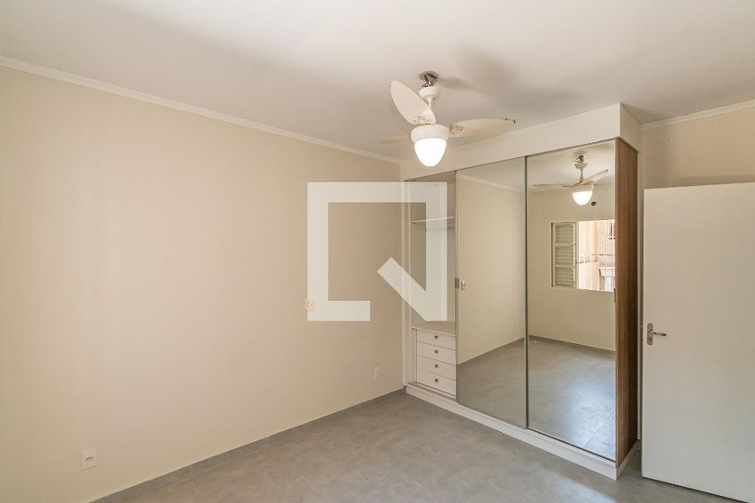 Casa à Venda - Jardim Flamboyant, 3 Quartos,  230 m2 em , Campinas - sp | SoloBR